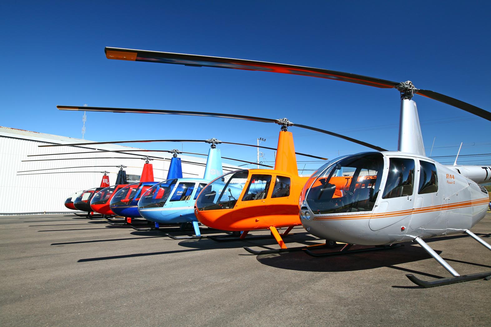 Полет для 1-3 человек на вертолете Robinson R44, аэродром Мячково, Раменский р-он
